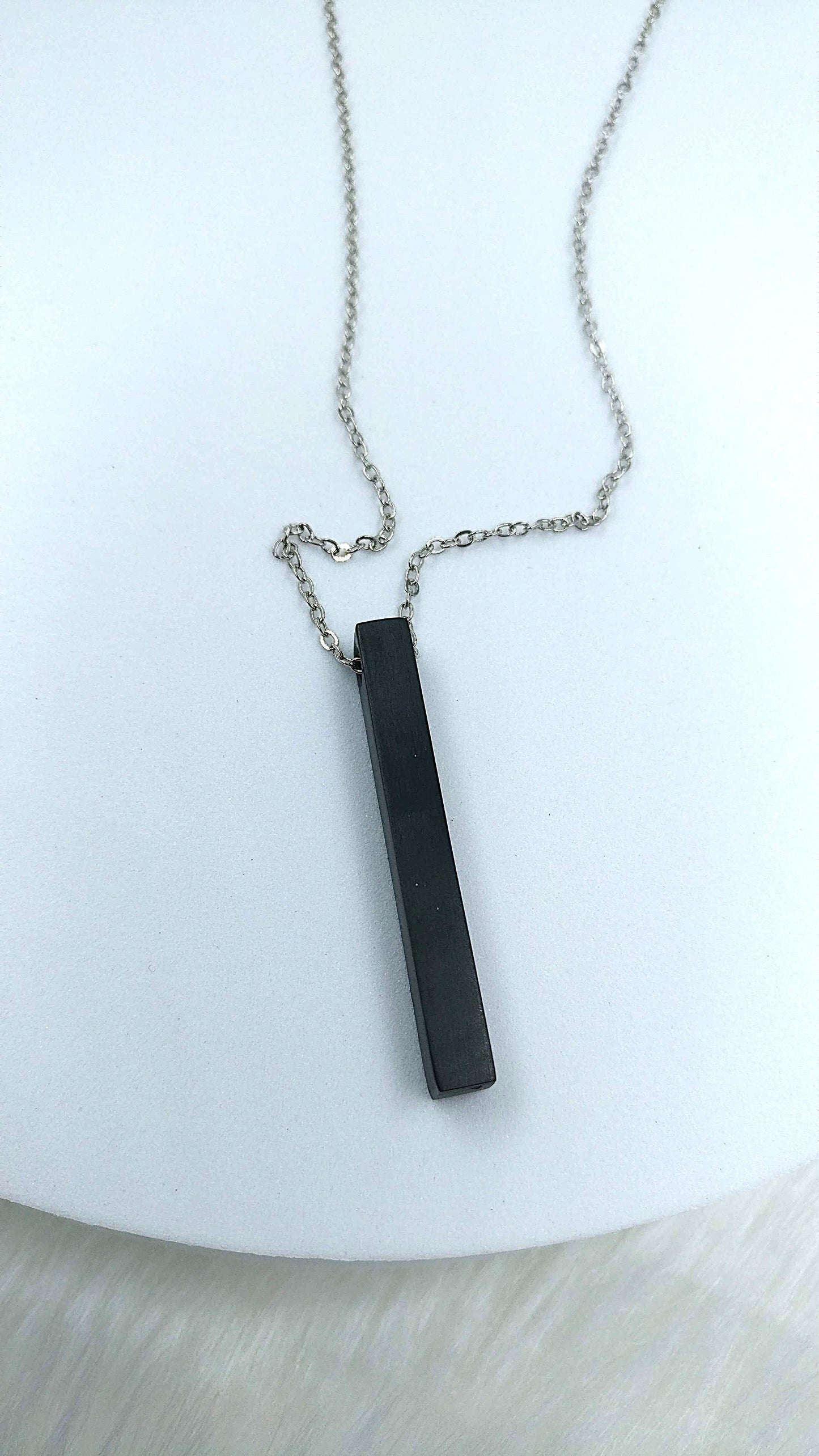 Plain Black Bar Stainless Steel Chain Pendant